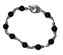 Load image into Gallery viewer, Handmade Onyx Bead Chain Link Bracelet Toggle Clasp - The Stormy Cauldron
