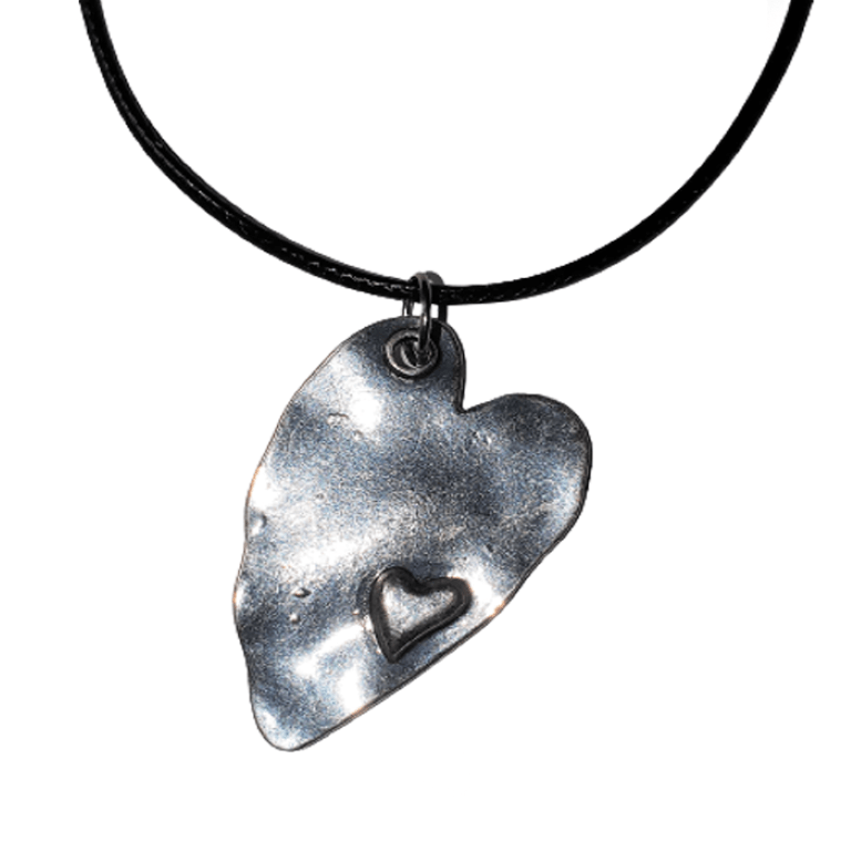 Pendant Necklace - Silver Heart - The Stormy Cauldron